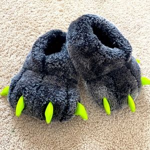 Kids plush slippers
